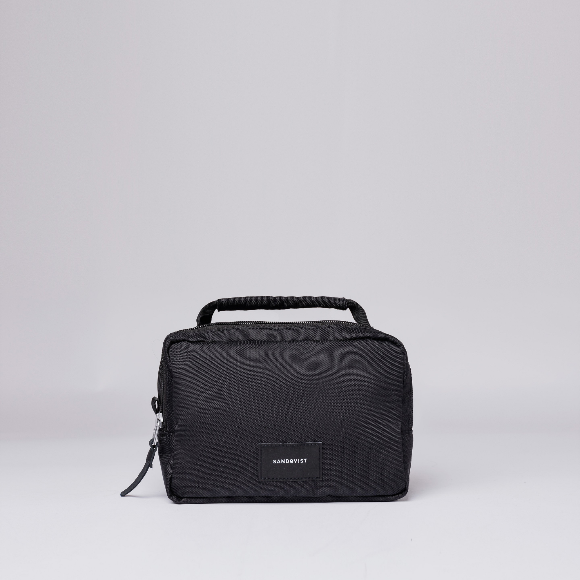 Sandqvist Gunnar Wash Bag in Black SQA2326 | Shop from eightywingold an official brand partner for Sandqvist Canada and US. 