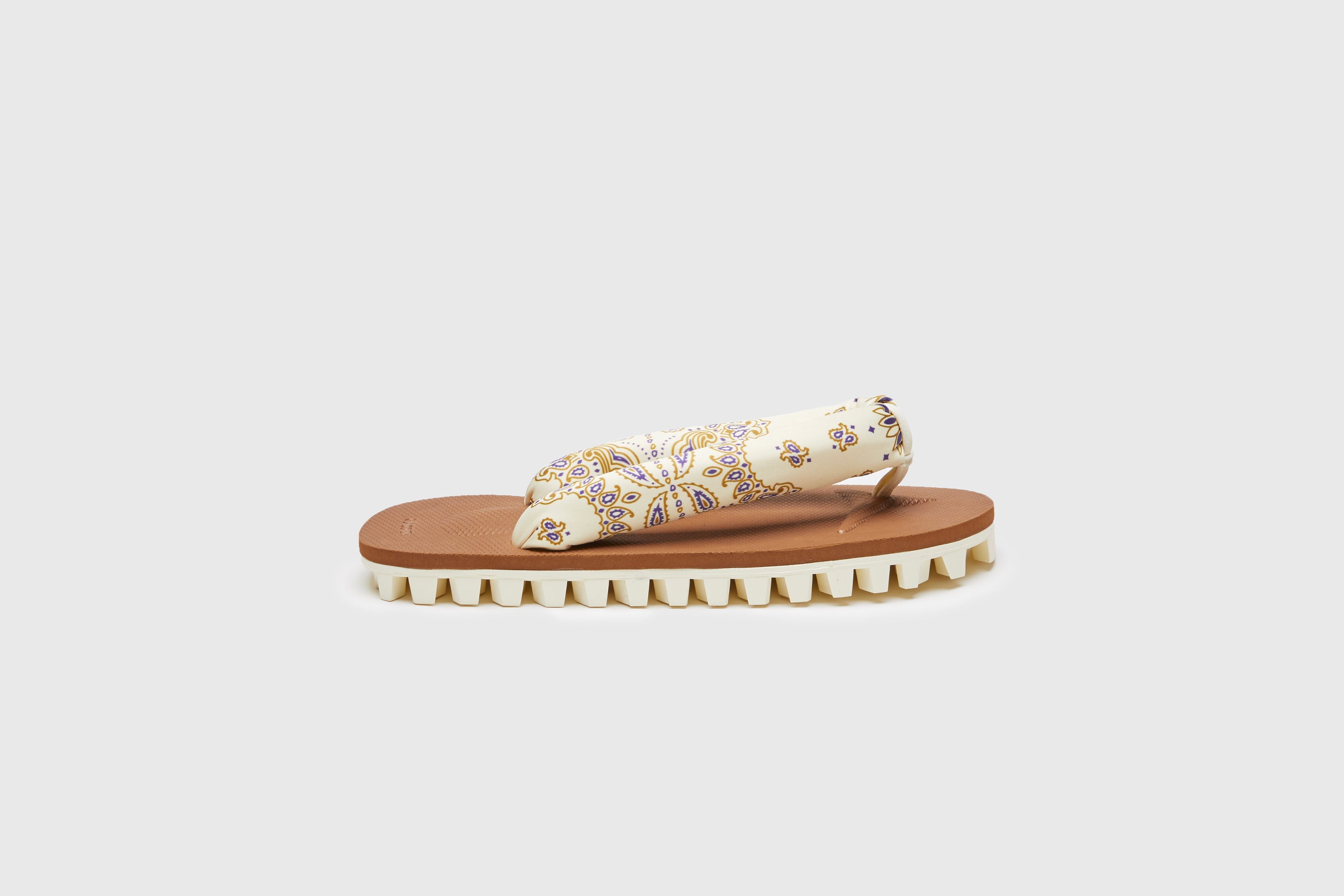 SUICOKE GTA-PT05 sandals with ivory &amp; brown nylon upper, ivory &amp; brown midsole and sole, straps and logo patch. From Spring/Summer 2023 collection on eightywingold Web Store, an official partner of SUICOKE. OG-226-PT05 IVORY X BROWN