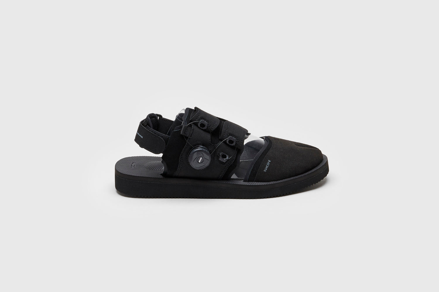 SUICOKE HAKU-ab slides with black nylon upper, black midsole and sole, strap and logo patch. From Spring/Summer 2023 collection on eightywingold Web Store, an official partner of SUICOKE. OG-257AB BLACK