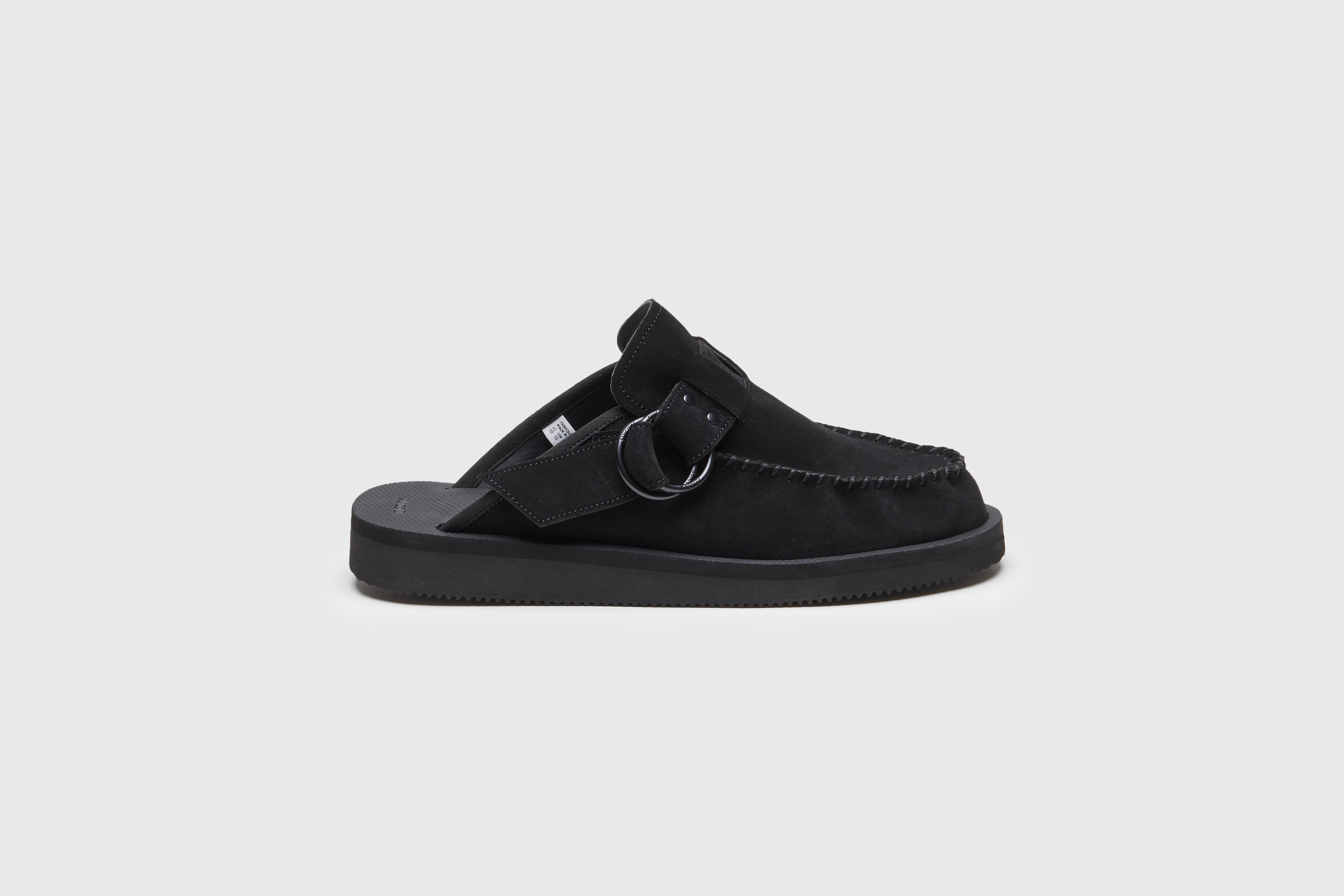 SUICOKE LEMI-Sab slides with black nylon upper, black midsole and sole, strap and logo patch. From Spring/Summer 2023 collection on eightywingold Web Store, an official partner of SUICOKE. OG-324SAB BLACK