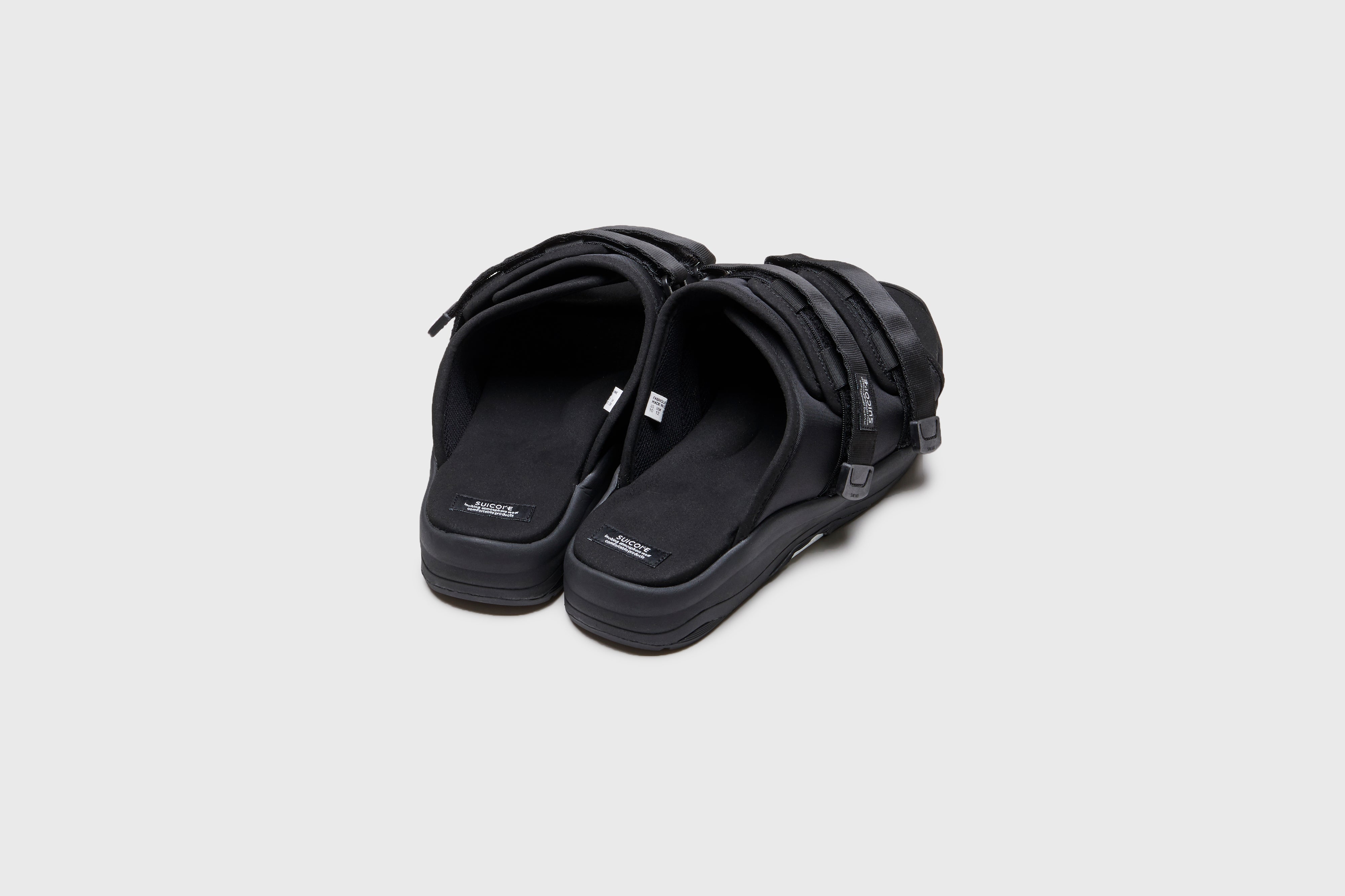 SUICOKE MOTO-Run slides with black nylon upper, black midsole and sole, strap and logo patch. From Spring/Summer 2023 collection on eightywingold Web Store, an official partner of SUICOKE. OG-332 BLACK