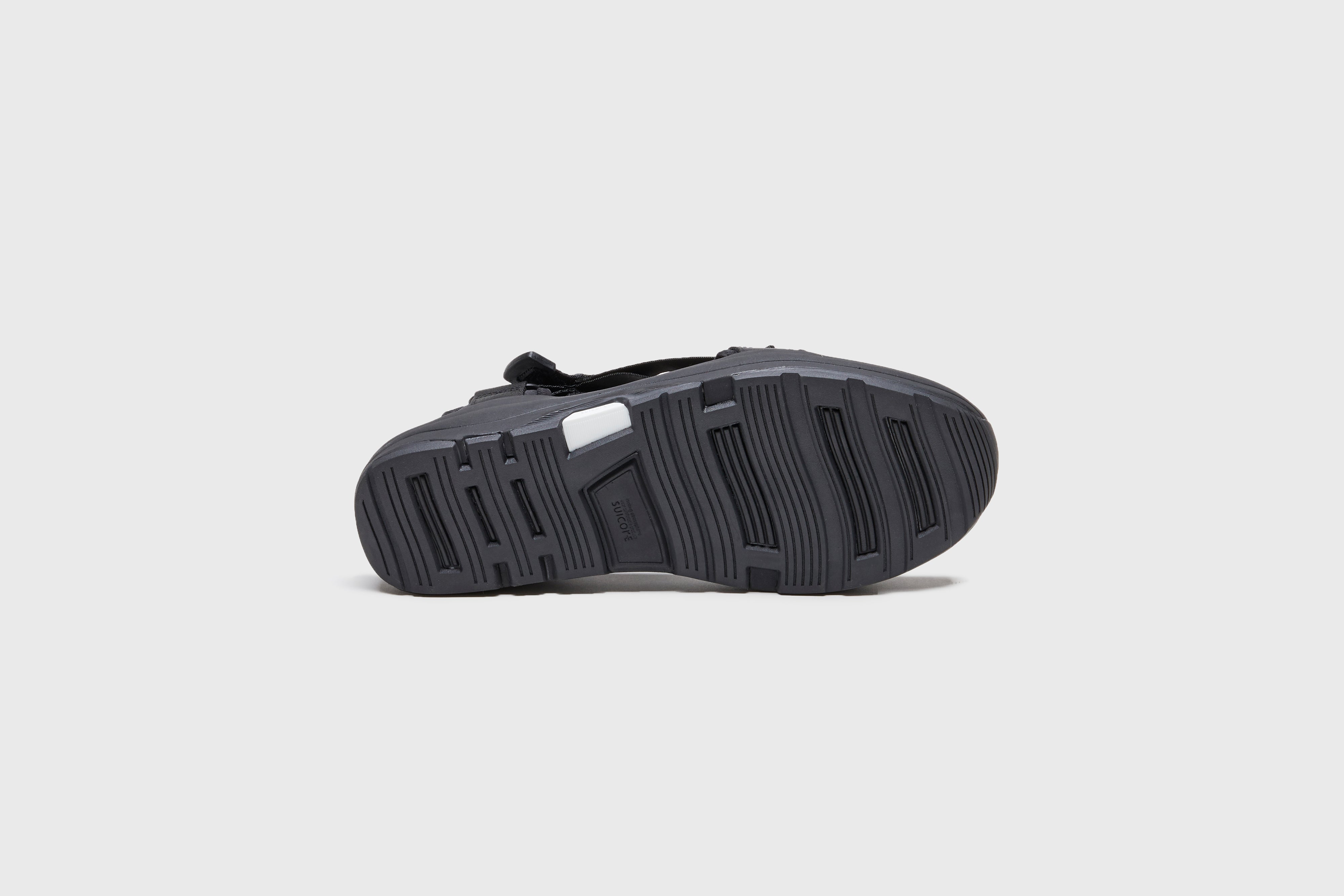 SUICOKE MOTO-Run slides with black nylon upper, black midsole and sole, strap and logo patch. From Spring/Summer 2023 collection on eightywingold Web Store, an official partner of SUICOKE. OG-332 BLACK