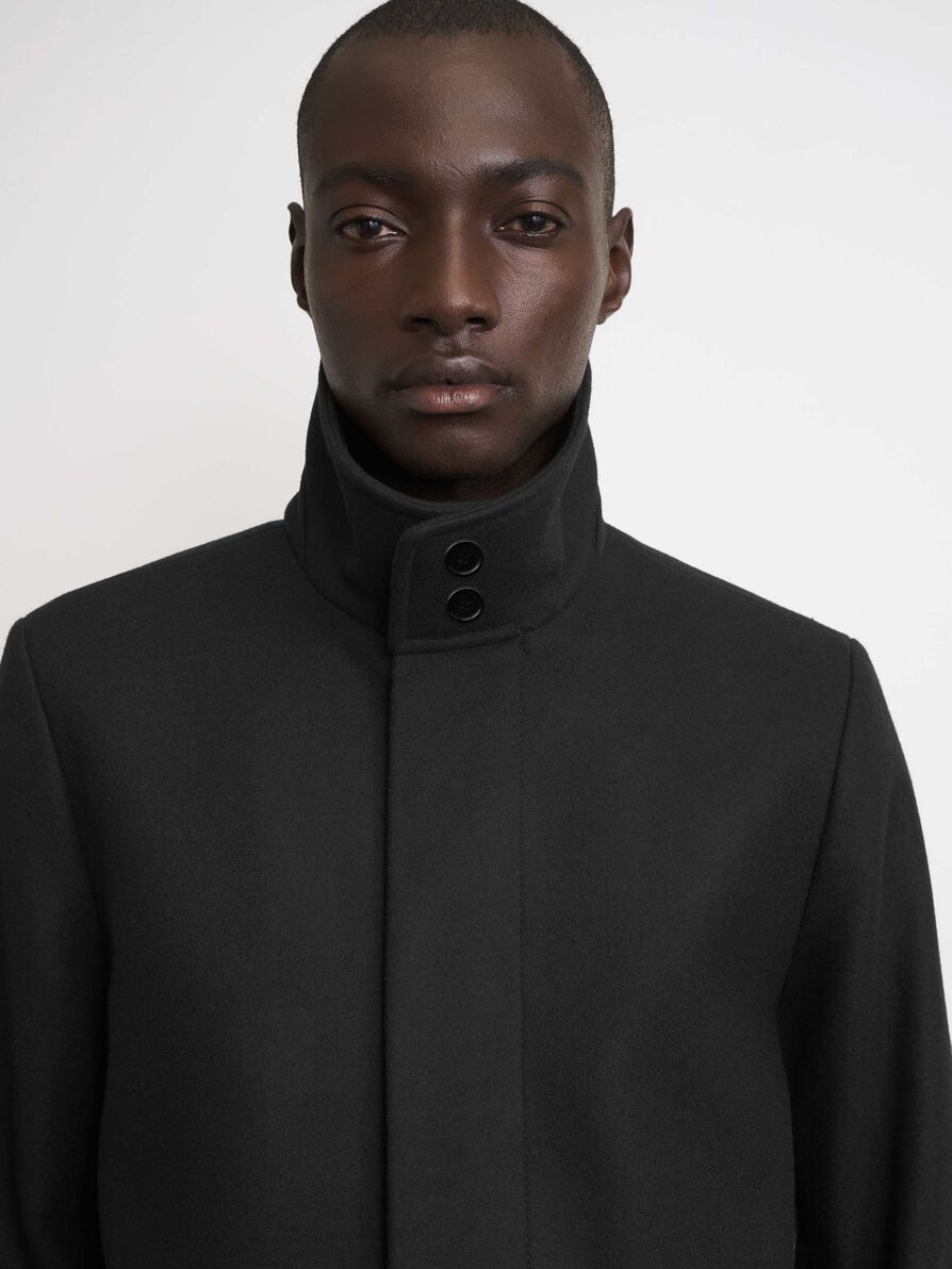 Aleric Coat in Black